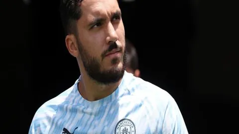 中国体育巨星代言收入大揭秘：体坛“顶梁柱”年薪揭秘